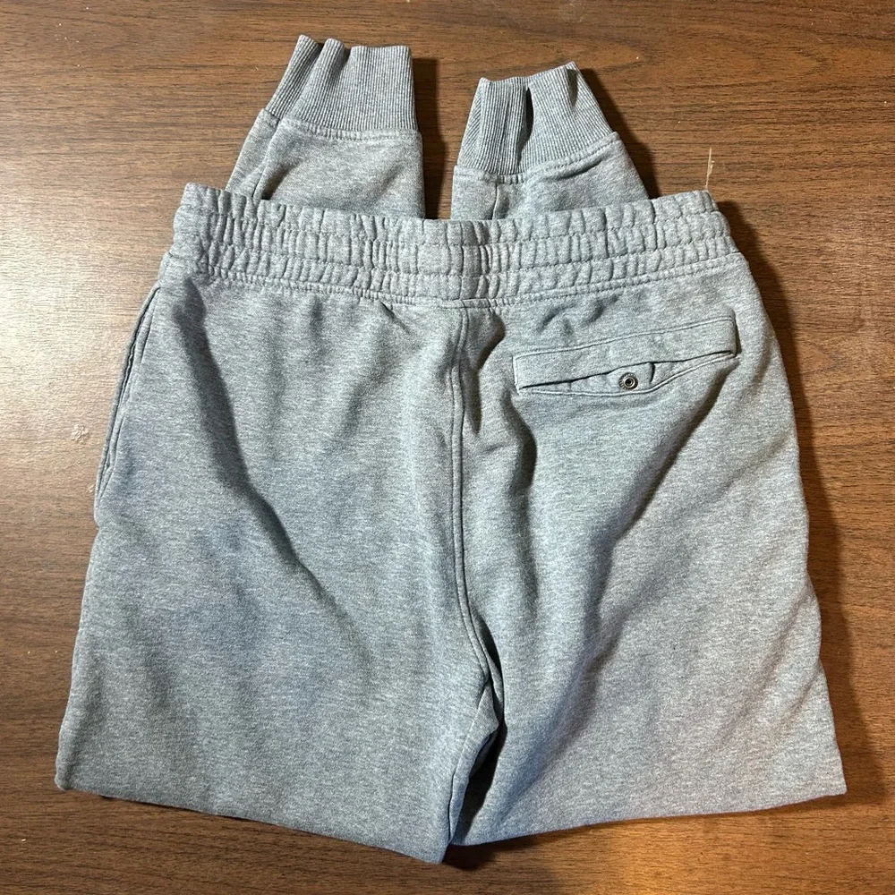 EUC Men’s Gymshark‎ Gray Grey Sweatpants Size Small